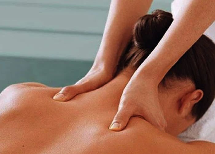 Head and Shoulder Massage photo